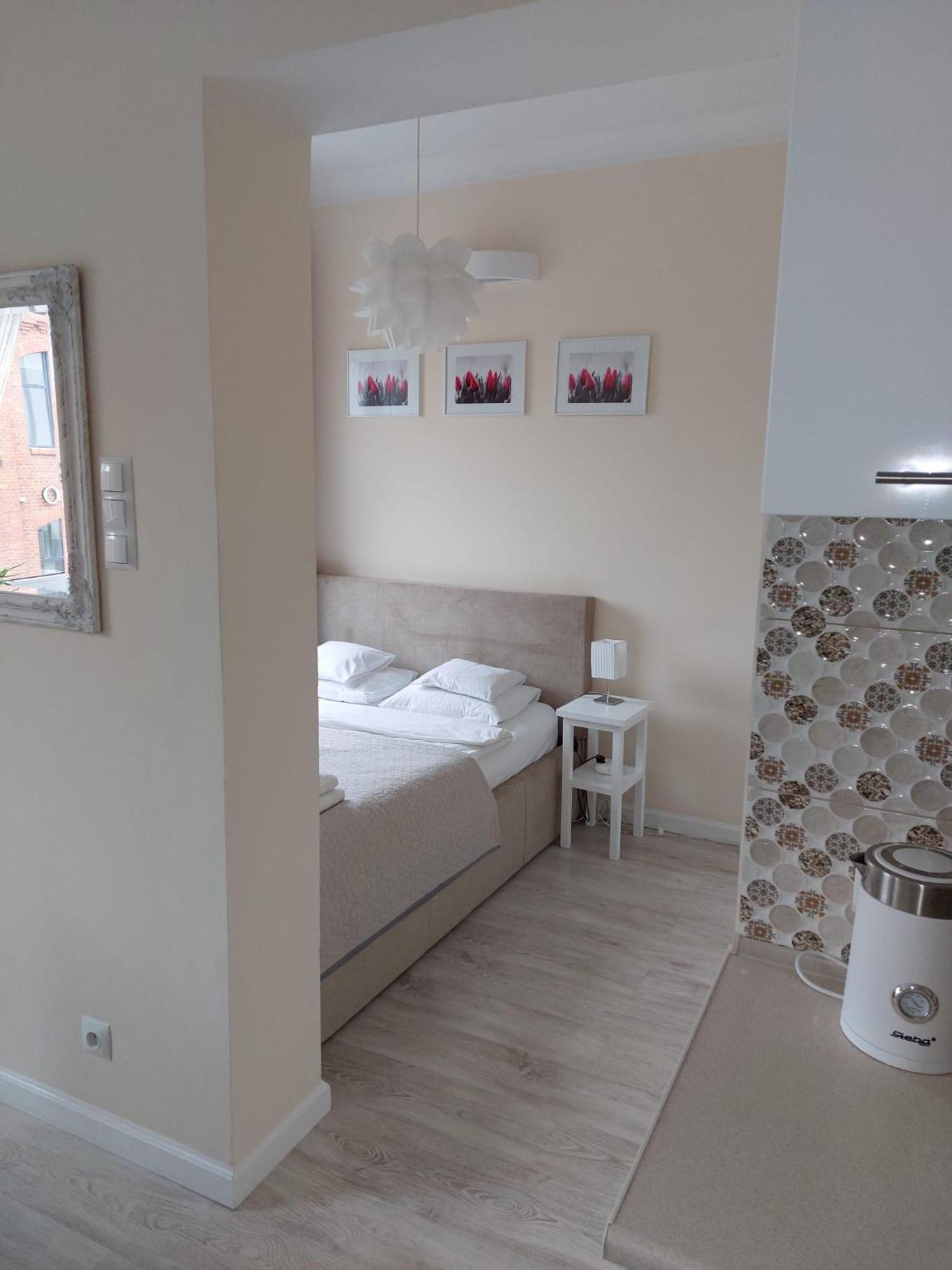 Come&Stay Zielona Gora Bagian luar foto
