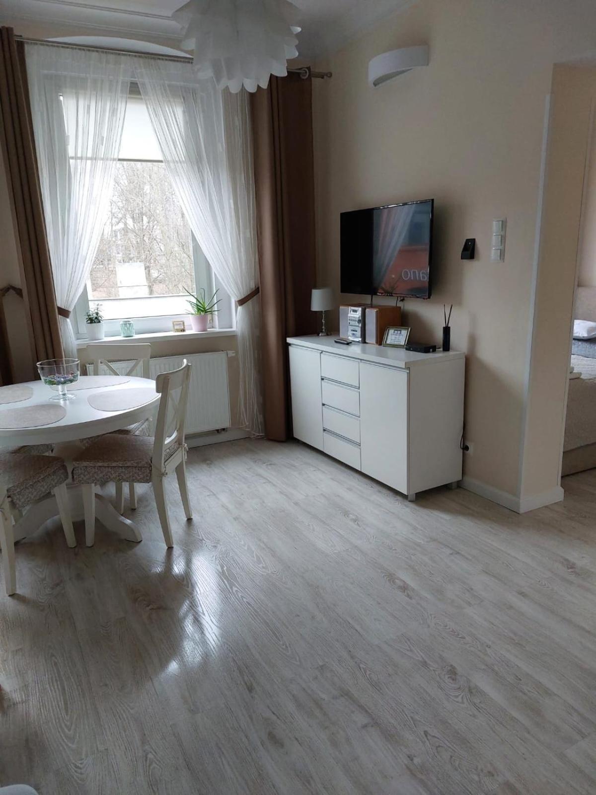 Come&Stay Zielona Gora Bagian luar foto